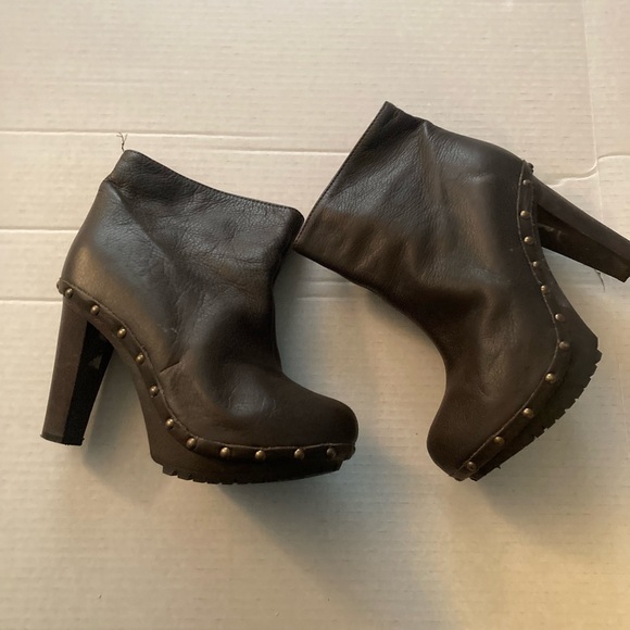 Boots - Picture 1 of 9